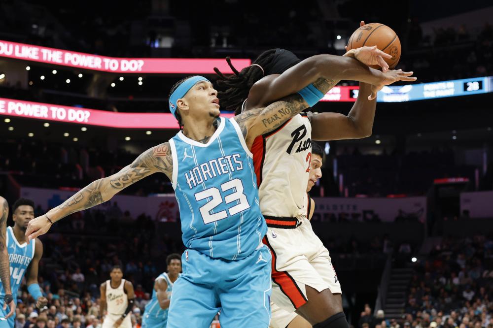 他的迅猛突 他的迅猛突